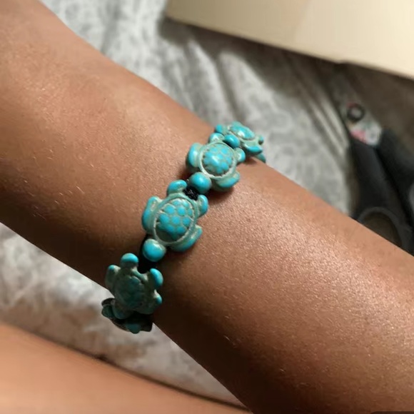 NWT 🏖️ ADJUSTABLE WEATHERED TURQUOISE SEA TURTLE STRING BRACELET or ANKLET - Picture 2 of 12